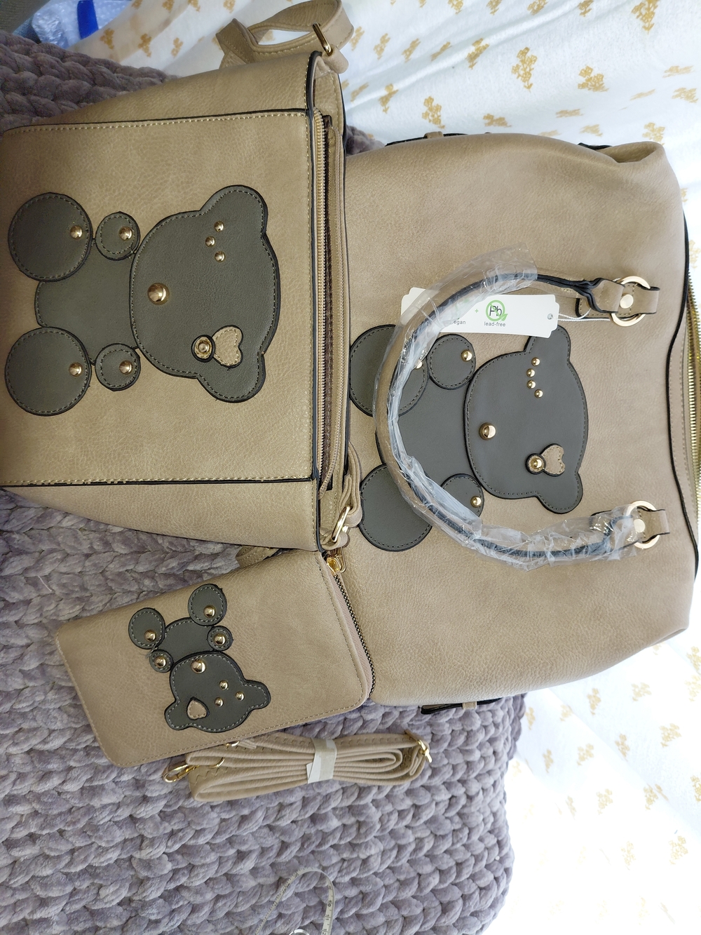 Beige Bear Accent Women’s Tote Bag Set - Unbranded